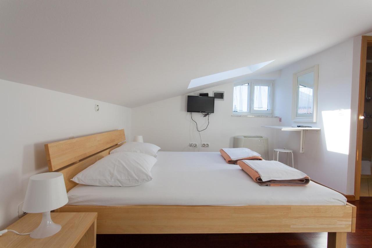 Bed&Breakfast Lucija Bed & Breakfast Punat Exterior photo