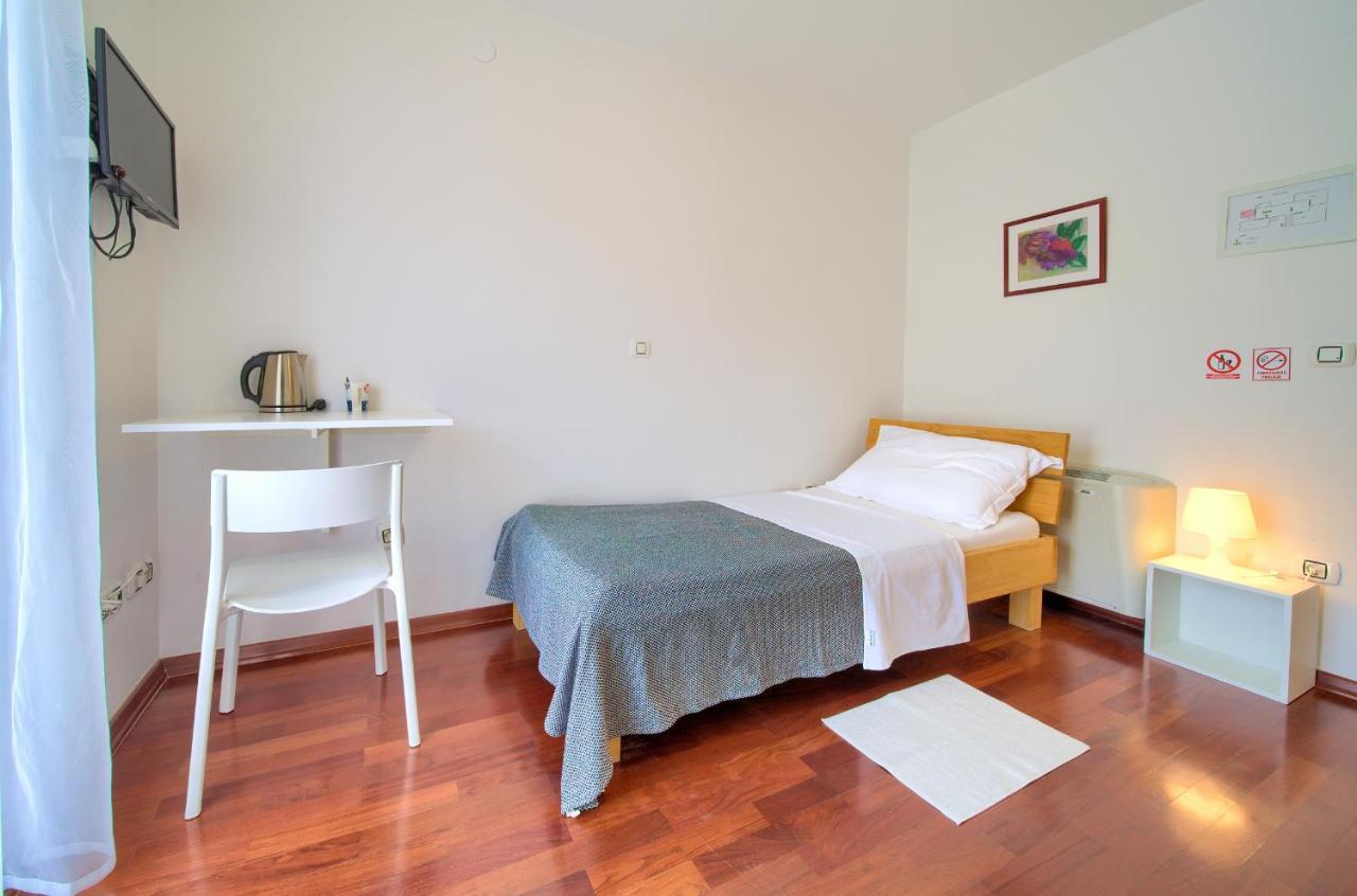 Bed&Breakfast Lucija Bed & Breakfast Punat Exterior photo