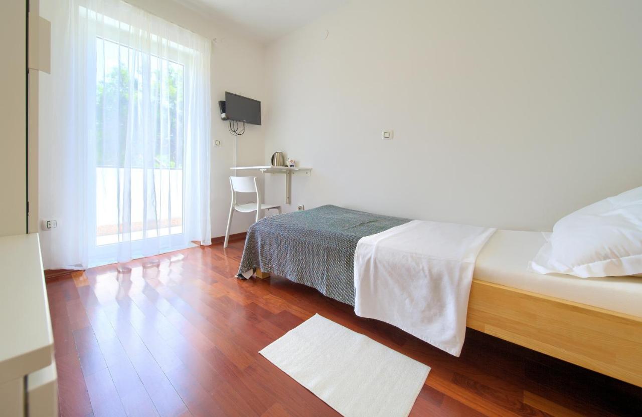 Bed&Breakfast Lucija Bed & Breakfast Punat Exterior photo