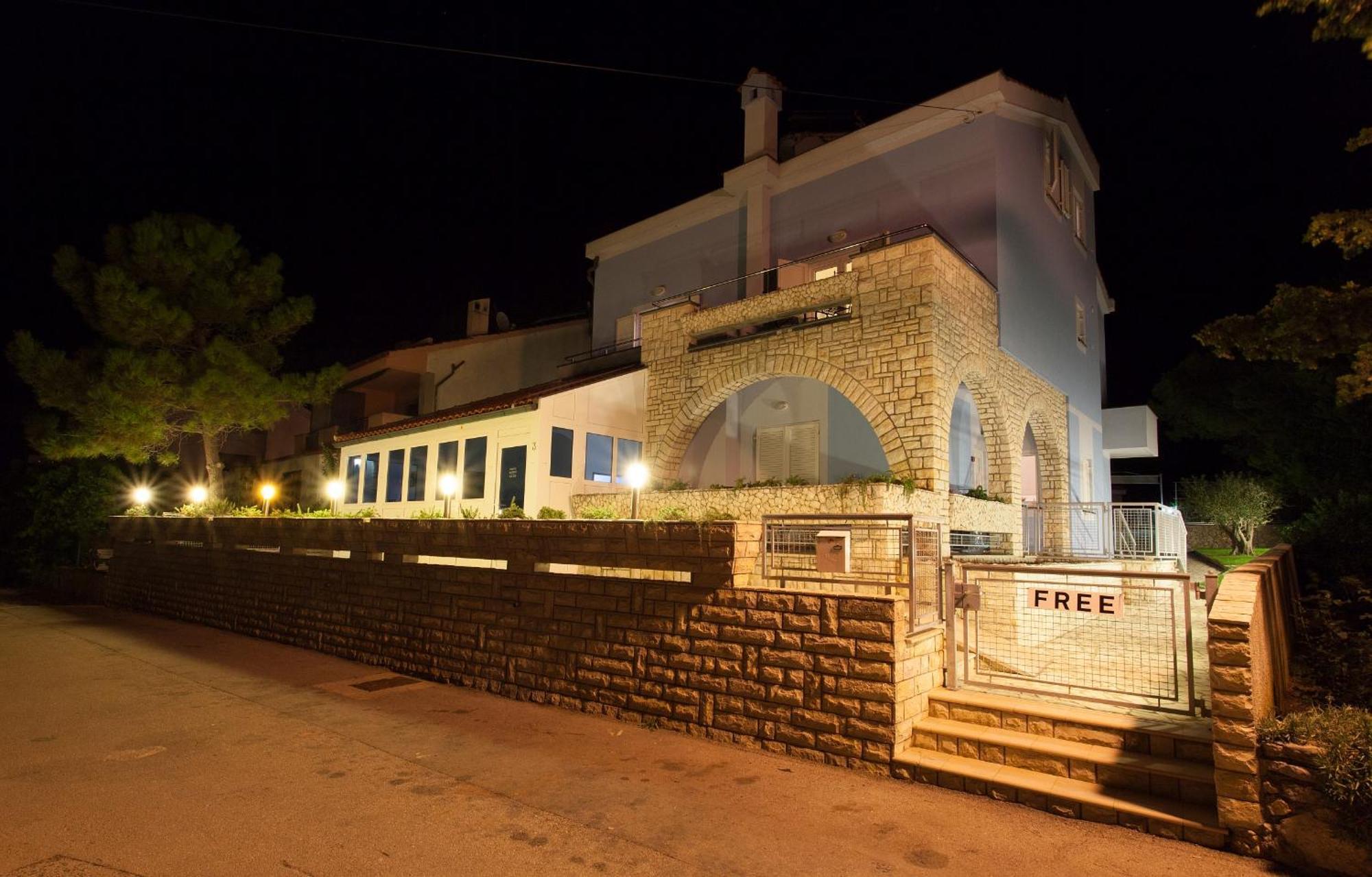 Bed&Breakfast Lucija Bed & Breakfast Punat Exterior photo